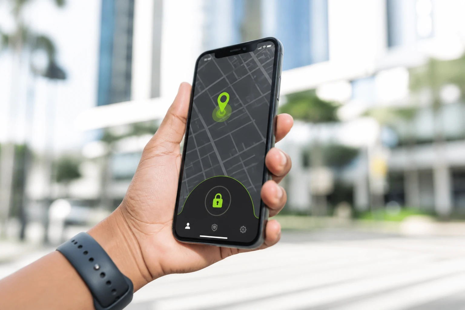 Aplicativo de localização e segurança em um smartphone